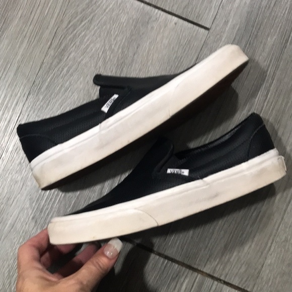 VANS PERFECT BLACK LEATHER SLIP-ON SNEAKERS size 6 women’s size 4.5 men’s - Picture 5 of 9